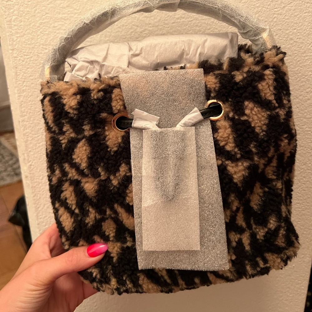 Michael Kors bucket bag